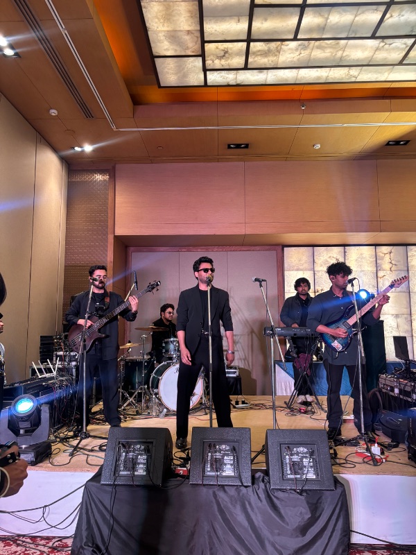 RAAHEIN THE BAND
